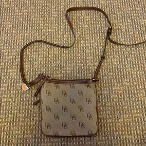 Women’s Dooney & Bourke Crossbody Bag